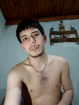 Snapshot of Elvergonn2105 chatting on October 20, 2025, 4:25 am Elvergonn2105 online show from October 20, 2025, 4:25 am