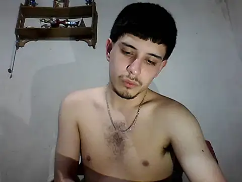 Snapshot of Elvergonn2105 chatting on October 3, 2025, 4:14 am Elvergonn2105 online show from October 3, 2025, 4:14 am