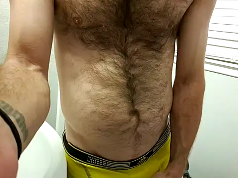 Snapshot of bigdickdaddy2184 chatting on December 13, 2024, 4:22 am bigdickdaddy2184 online show from December 13, 2024, 4:22 am