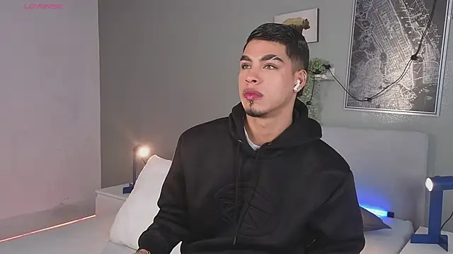 Ken-boy  online show from September 26, 2025, 11:50 am