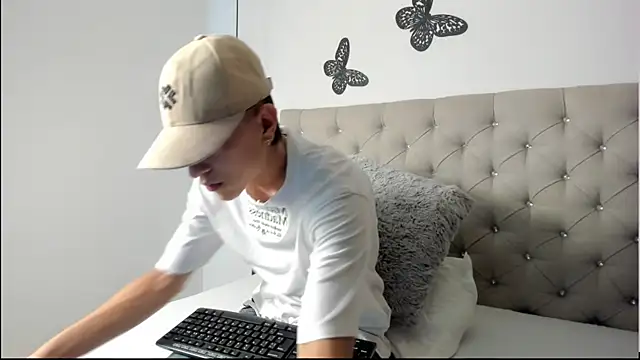 Dei v 48 online show from February 10, 2025, 7:28 pm