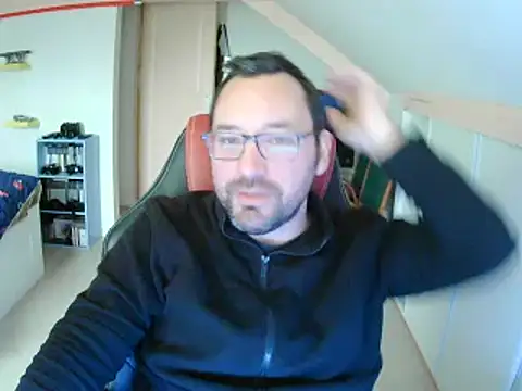 Fantaxx86 online show from December 17, 2024, 12:43 pm