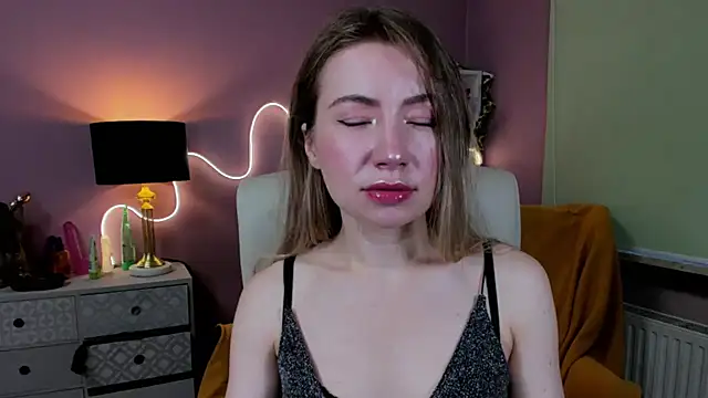 Mia Tasty online show from October 24, 2025, 6:34 am