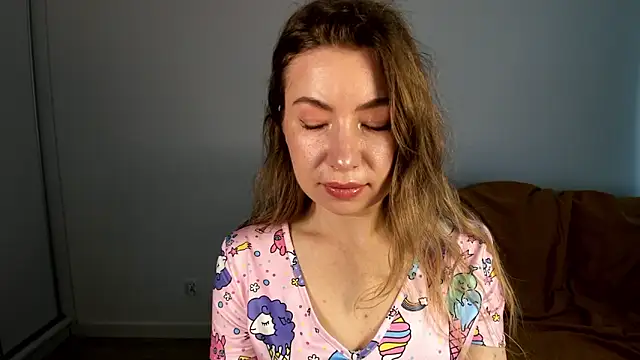 Snapshot of Mia_Tasty chatting on May 1, 2026, 6:29 am Mia Tasty online show from May 1, 2026, 6:29 am