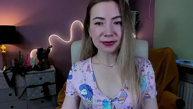 Mia Tasty online show from October 3, 2025, 6:37 am