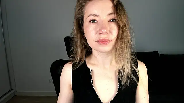 Snapshot of Mia_Tasty chatting on May 14, 2026, 6:32 am Mia Tasty online show from May 14, 2026, 6:32 am