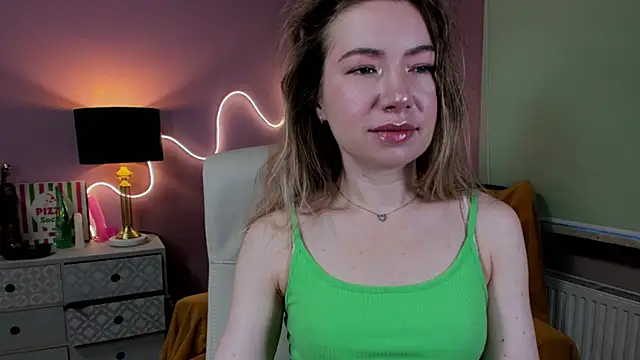 Mia Tasty online show from November 19, 2025, 7:30 am