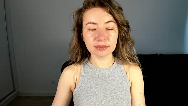 Snapshot of Mia_Tasty chatting on April 29, 2026, 6:39 am Mia Tasty online show from April 29, 2026, 6:39 am