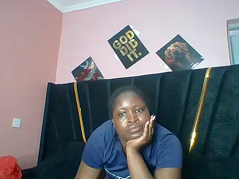 sweetcum online show from October 7, 2025, 3:46 pm