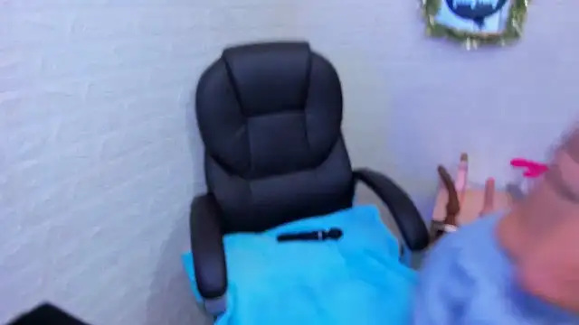 ImCrazzy online show from December 3, 2025, 2:38 pm