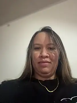 Snapshot of Emiily_lee chatting on December 15, 2025, 3:01 am Emiily lee online show from December 15, 2025, 3:01 am