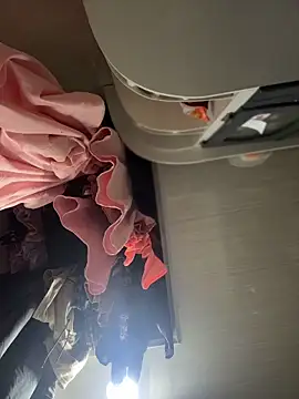 Snapshot of Emiily_lee chatting on November 7, 2025, 9:47 am Emiily lee online show from November 7, 2025, 9:47 am