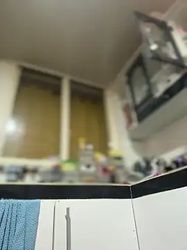 Snapshot of Emiily_lee chatting on December 14, 2025, 2:11 pm Emiily lee online show from December 14, 2025, 2:11 pm