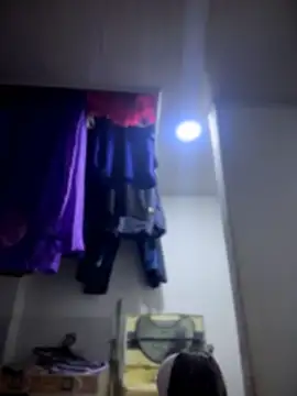 Snapshot of Emiily_lee chatting on May 11, 2026, 9:32 am Emiily lee online show from May 11, 2026, 9:32 am
