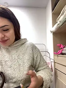 Snapshot of AnaWest chatting on September 23, 2025, 3:46 am AnaWest online show from September 23, 2025, 3:46 am