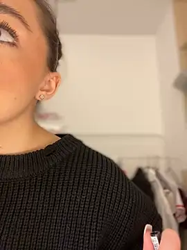 Snapshot of AnaWest chatting on February 22, 2025, 6:06 am AnaWest online show from February 22, 2025, 6:06 am