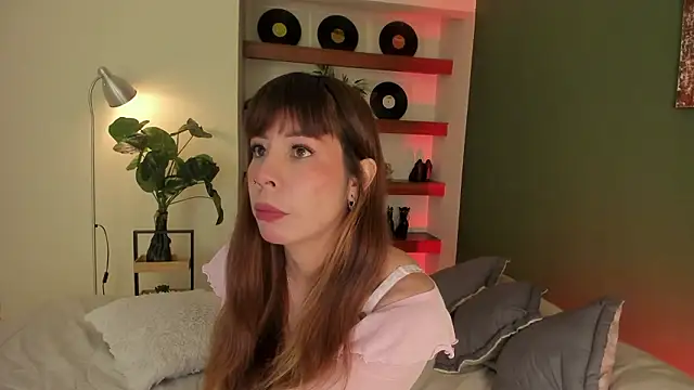 iriiina veneno online show from February 22, 2026, 12:46 am