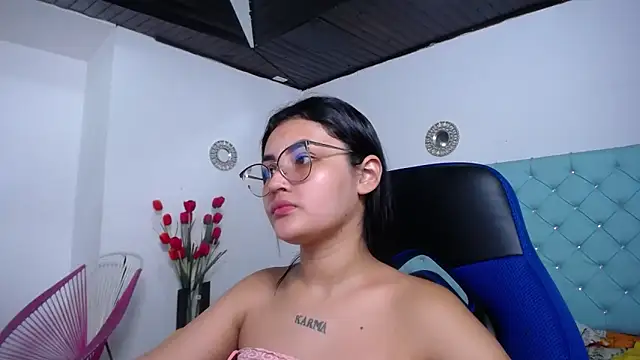 Snapshot of antonella_sweetlittle chatting on March 5, 2026, 12:02 pm antonella sweetlittle online show from March 5, 2026, 12:02 pm