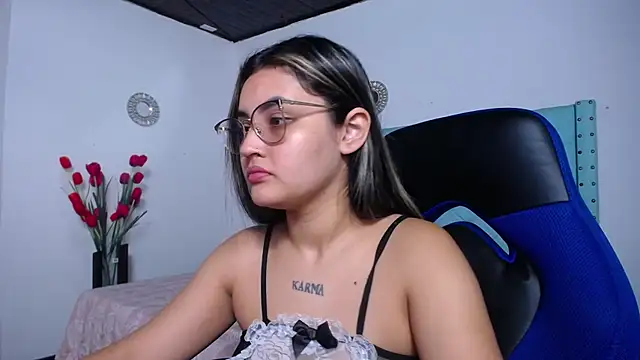 Snapshot of antonella_sweetlittle chatting on April 8, 2026, 11:33 am antonella sweetlittle online show from April 8, 2026, 11:33 am