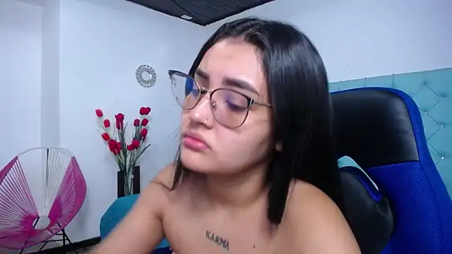 Snapshot of antonella_sweetlittle chatting on March 20, 2026, 11:33 am antonella sweetlittle online show from March 20, 2026, 11:33 am