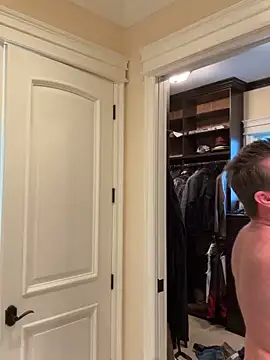 Snapshot of sluttydylan chatting on February 18, 2026, 6:37 pm sluttydylan online show from February 18, 2026, 6:37 pm