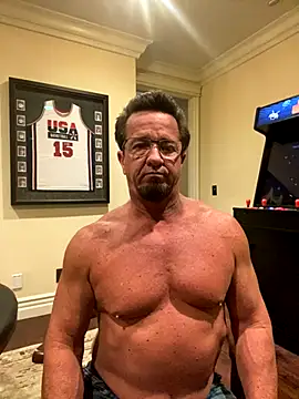 sluttydylan online show from November 24, 2025, 1:16 am