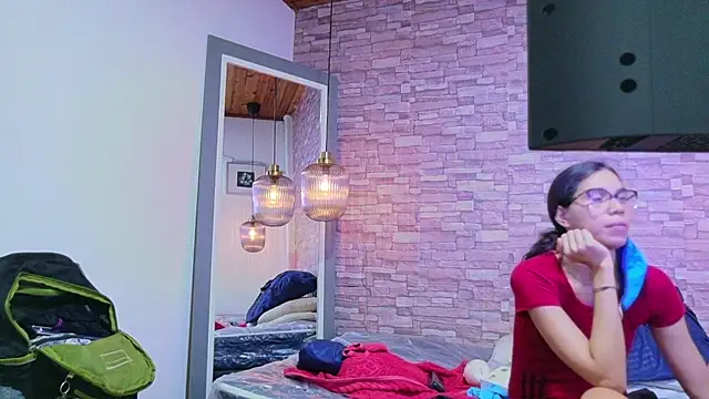 nextdoor fantasy1 online show from April 15, 2026, 4:07 am