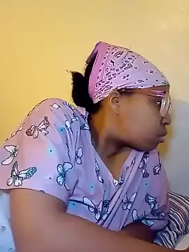 madamsensuale online show from February 22, 2025, 12:49 am