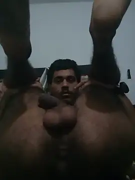 MaximoSualteza777 online show from January 18, 2026, 12:08 pm