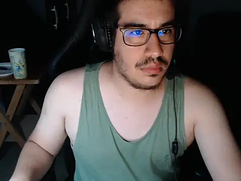 thealfawolf01 online show from January 21, 2025, 1:39 am