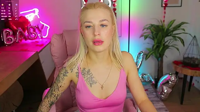 Crystal Barbie online show from February 27, 2025, 10:42 pm