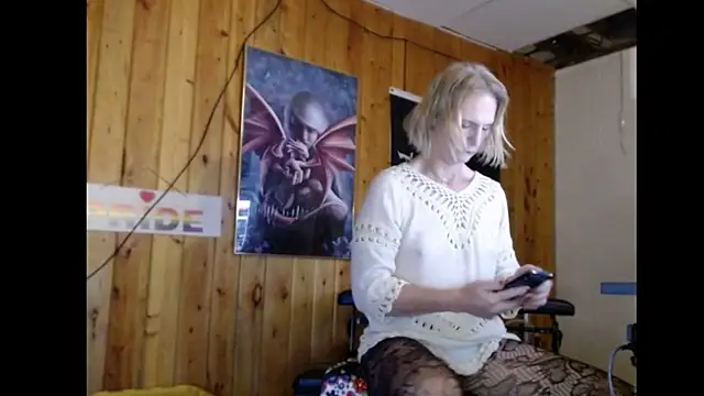 JamieBottoms online show from December 19, 2025, 1:57 pm