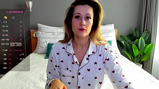 PannaDakota online show from March 18, 2025, 6:06 am