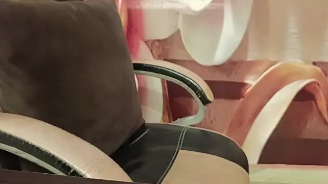 Snapshot of FRIENDFORFUN chatting on September 12, 2025, 3:50 am FRIENDFORFUN online show from September 12, 2025, 3:50 am