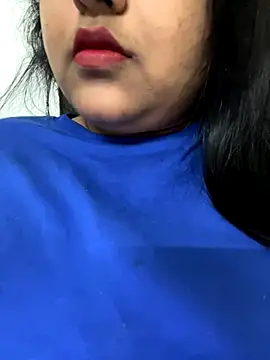 smile pretty online show from September 28, 2025, 6:37 pm