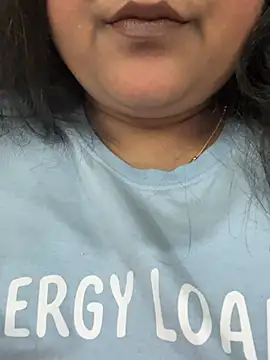 smile pretty online show from March 24, 2026, 6:41 pm