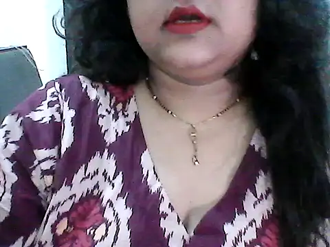 Snapshot of smile_pretty chatting on June 15, 2026, 6:07 pm smile pretty online show from June 15, 2026, 6:07 pm