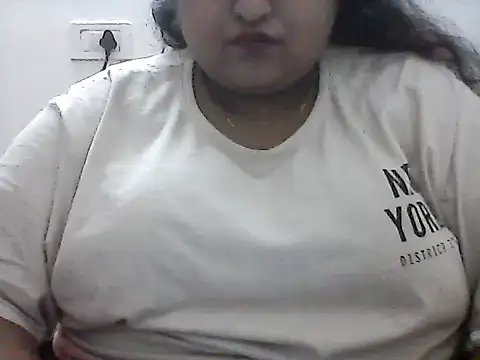 smile pretty online show from December 31, 2024, 1:52 pm