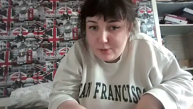 Snapshot of Lynylou chatting on November 1, 2025, 11:59 am Lynylou online show from November 1, 2025, 11:59 am