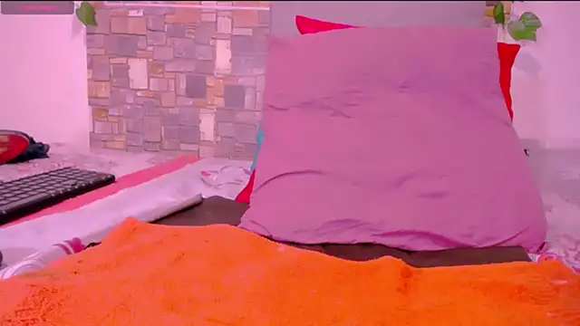 Snapshot of CrazyRousex chatting on April 10, 2026, 1:51 pm CrazyRousex online show from April 10, 2026, 1:51 pm