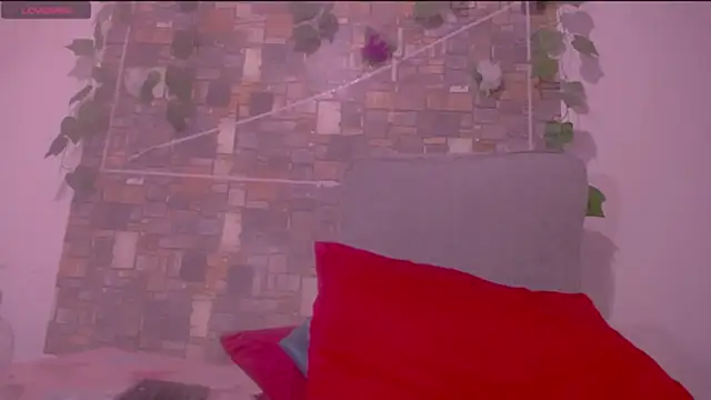 Snapshot of CrazyRousex chatting on March 19, 2026, 1:22 pm CrazyRousex online show from March 19, 2026, 1:22 pm