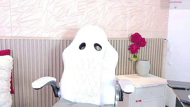 paula  cruzz online show from February 28, 2026, 11:37 pm