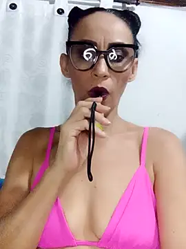 Snapshot of BarbaraMature chatting on October 17, 2025, 6:32 pm BarbaraMature online show from October 17, 2025, 6:32 pm