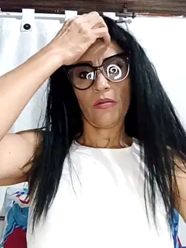 Snapshot of BarbaraMature chatting on October 4, 2025, 7:15 pm BarbaraMature online show from October 4, 2025, 7:15 pm