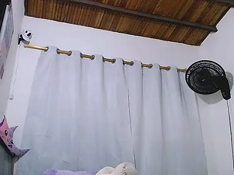 Snapshot of tifany19_ chatting on November 21, 2025, 1:26 am tifany19 online show from November 21, 2025, 1:26 am