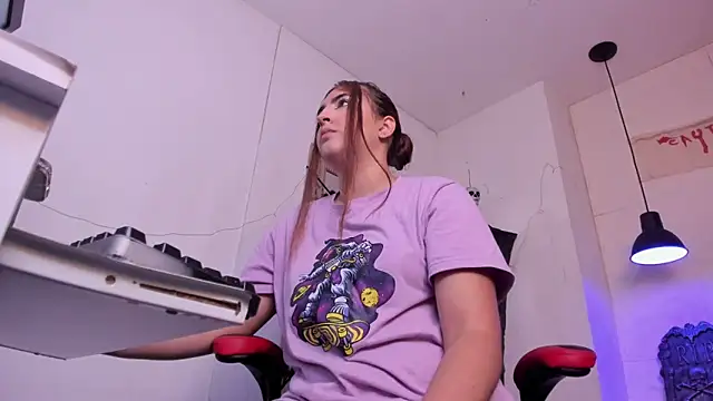 Snapshot of angel_hardy_dl chatting on October 24, 2025, 12:04 pm angel hardy dl online show from October 24, 2025, 12:04 pm