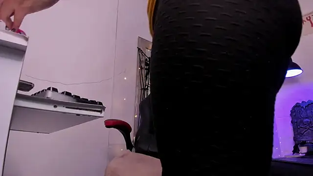 Snapshot of angel_hardy_dl chatting on October 27, 2025, 12:06 pm angel hardy dl online show from October 27, 2025, 12:06 pm