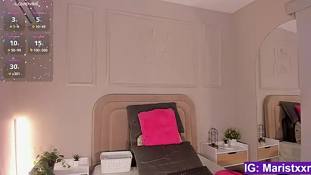 Snapshot of Maristxxr chatting on October 14, 2025, 7:47 pm Maristxxr online show from October 14, 2025, 7:47 pm