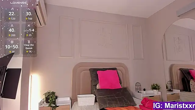 Snapshot of Maristxxr chatting on October 1, 2025, 7:51 pm Maristxxr online show from October 1, 2025, 7:51 pm