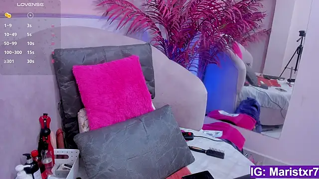 Snapshot of Maristxxr chatting on March 13, 2025, 7:39 pm Maristxxr online show from March 13, 2025, 7:39 pm